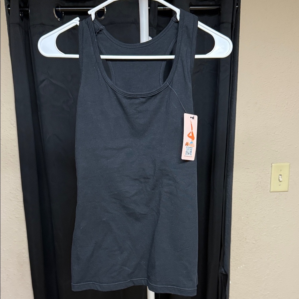 Black Sleeveless Women's Top work out PTP 16